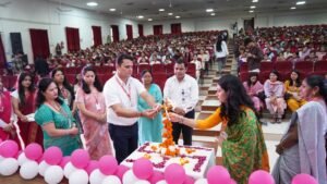 श्री गुरु राम राय कॉलेज ऑफ नर्सिंग में नवप्रवेशी विद्यार्थियों का स्वागत,